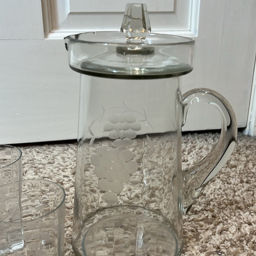 Vintage Grape Etched Carafe Pitcher w/ 11 Matching Glasses